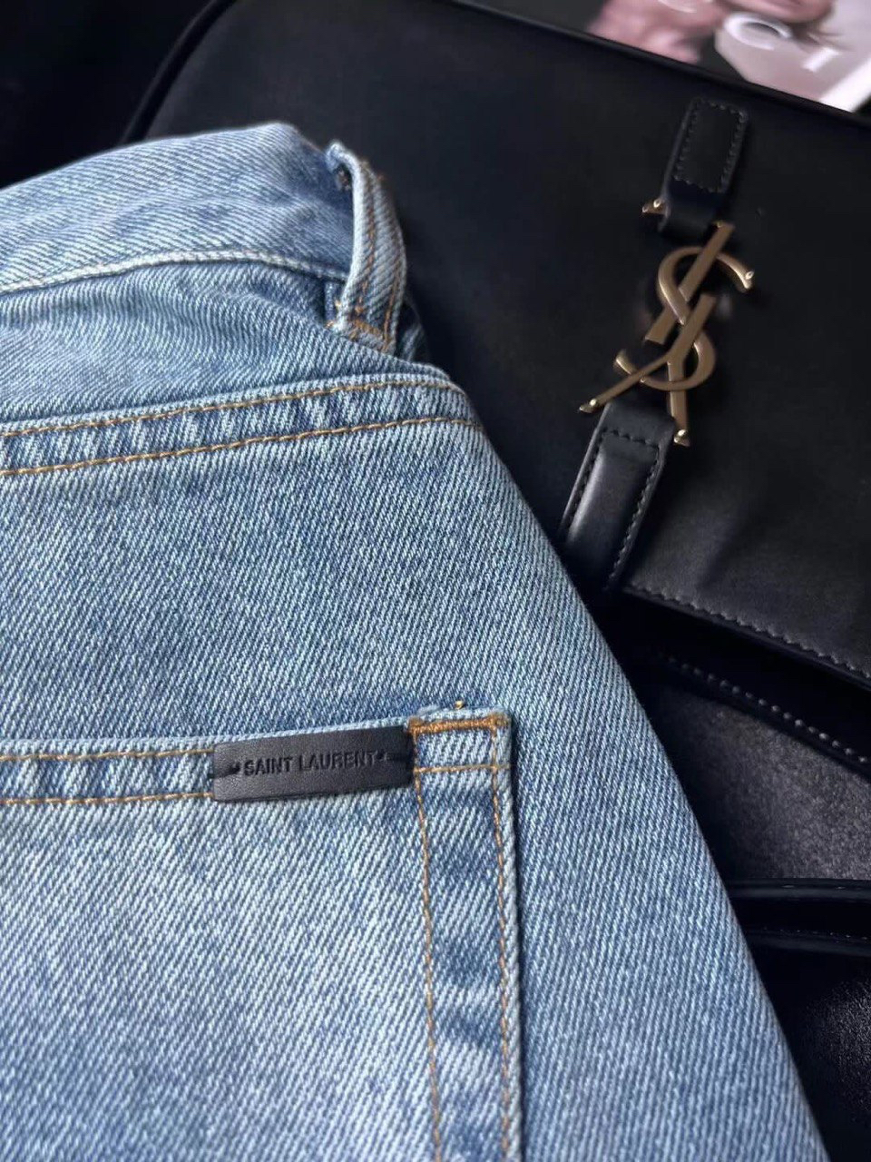 ДЖИНСЫ SAINT LAURENT детальное фото