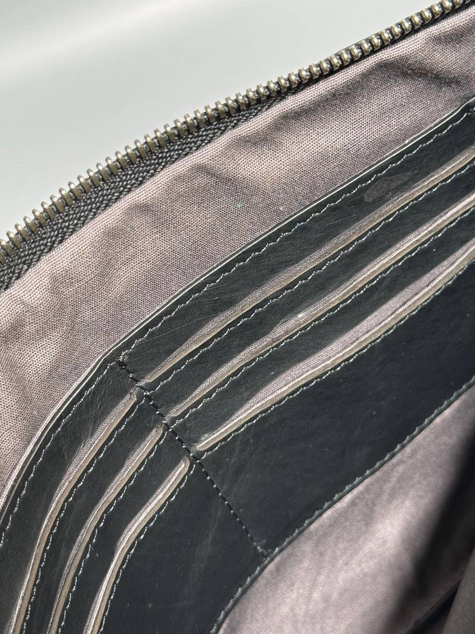 МУЖСКОЙ КЛАТЧ BOTTEGA VENETA детальное фото