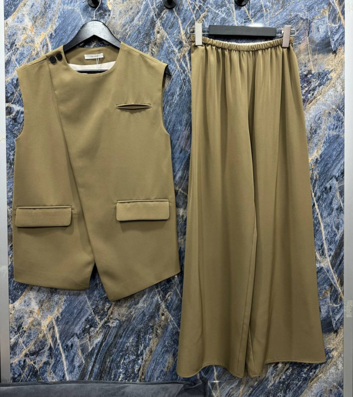 КОСТЮМ THE ROW фото