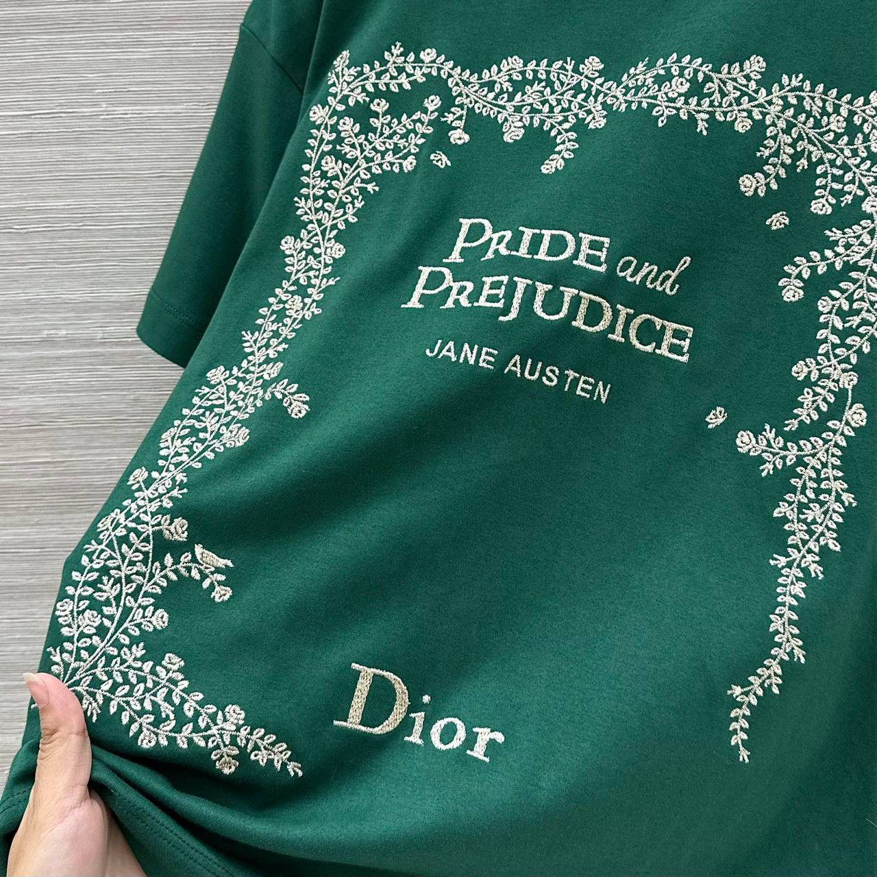 ФУТБОЛКА CHRISTIAN DIOR детальное фото