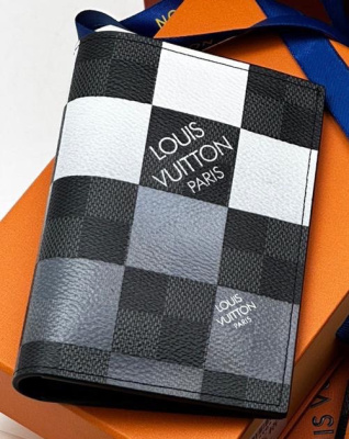 МУЖСКАЯ ОБЛОЖКА НА ПАСПОРТ LOUIS VUITTON фото