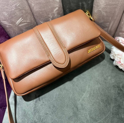 СУМКА JACQUEMUS фото