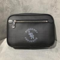 КЛАТЧ BURBERRY фото