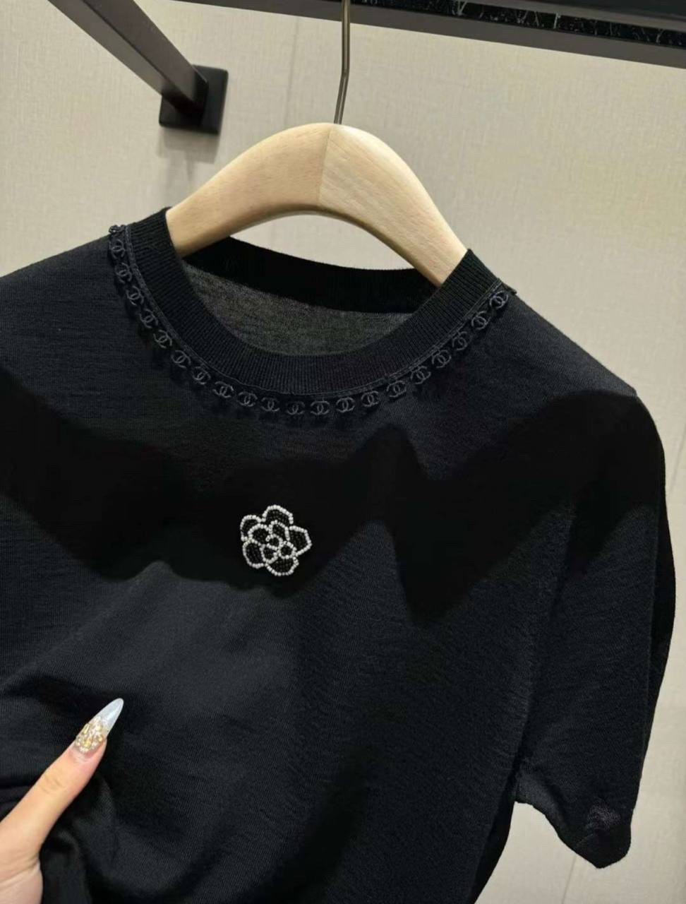 ФУТБОЛКА CHANEL детальное фото