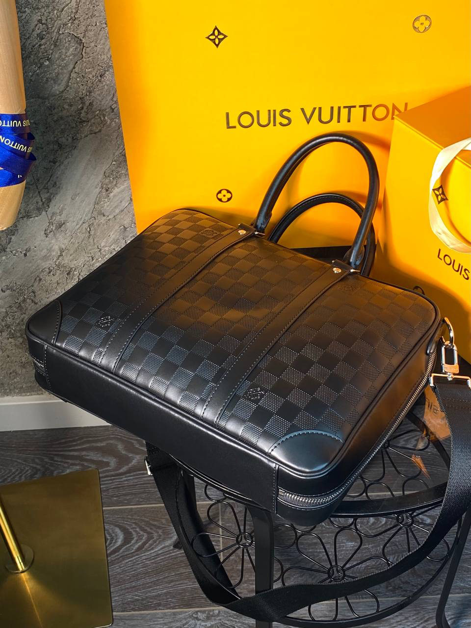 МУЖСКОЙ ПОРТФЕЛЬ LOUIS VUITTON детальное фото