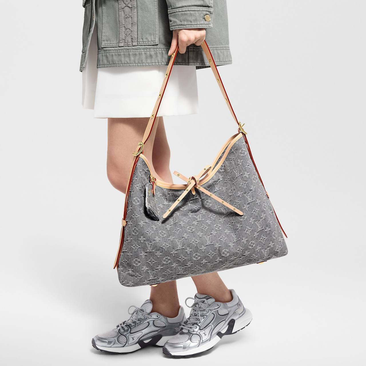 СУМКА LOUIS VUITTON детальное фото