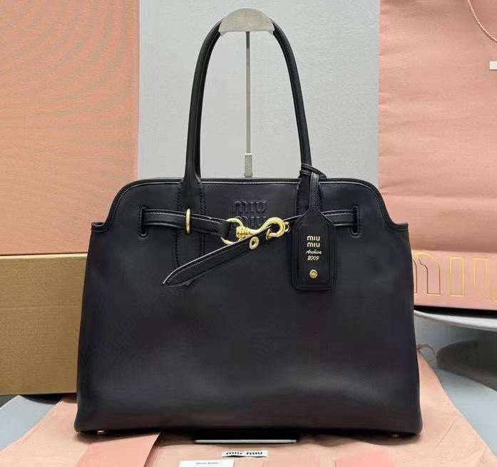 СУМКА MIU MIU фото