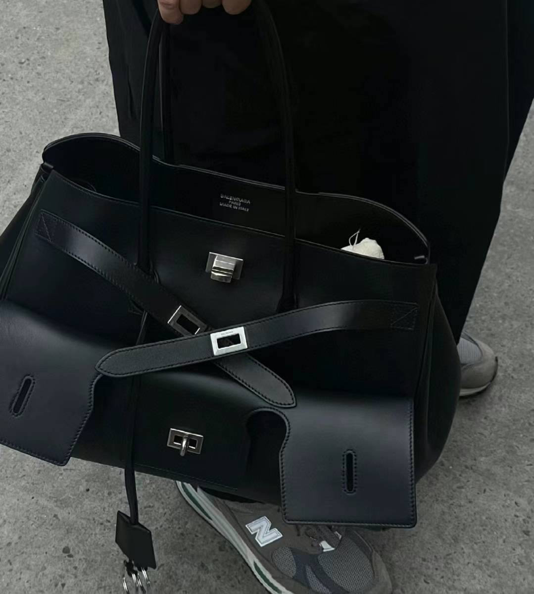 СУМКА BALENCIAGA детальное фото