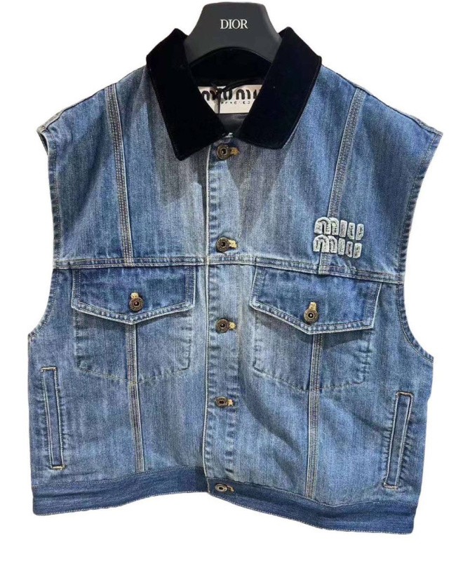 ЖИЛЕТ MIU MIU фото