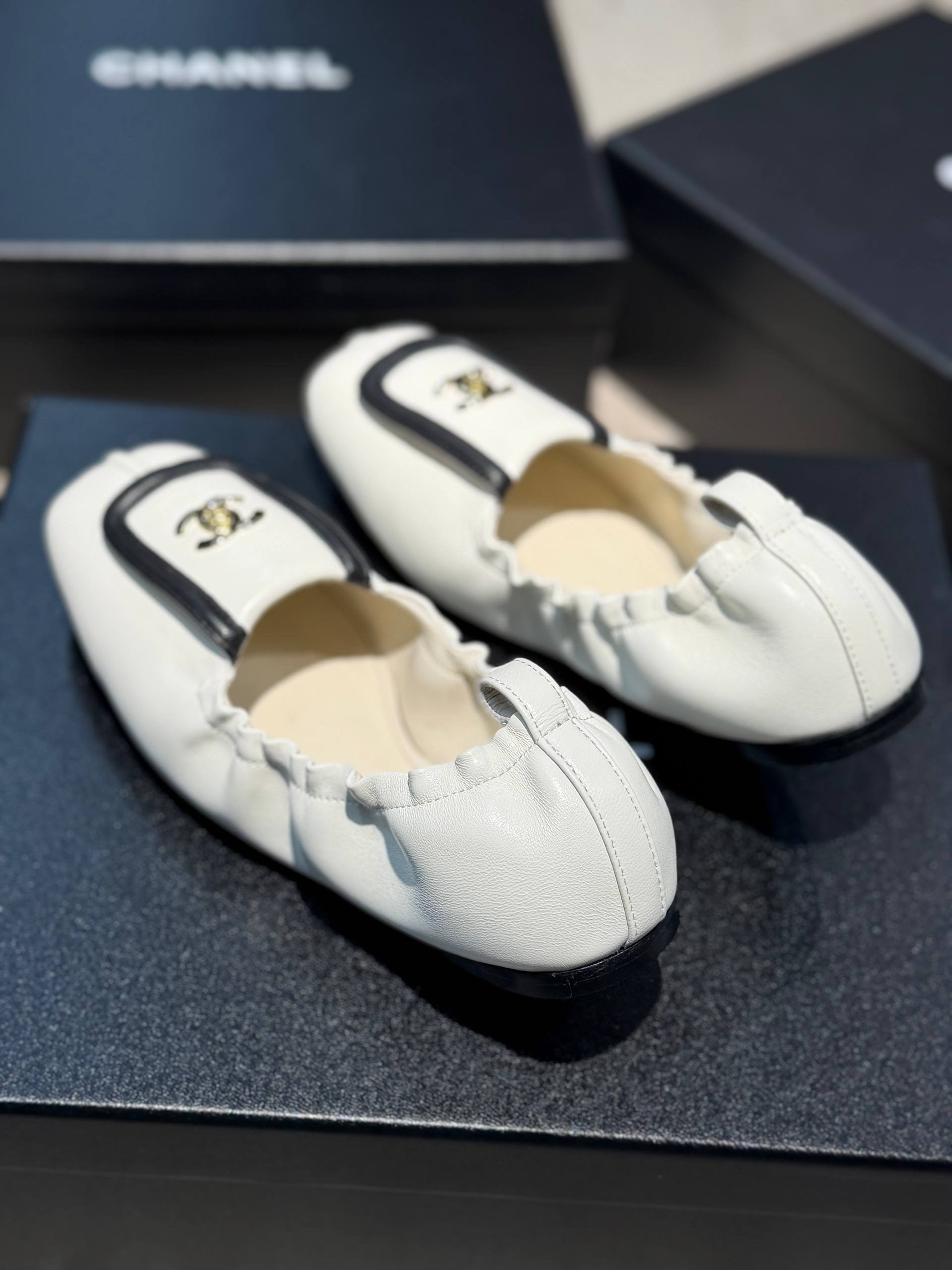 БАЛЕТКИ CHANEL детальное фото