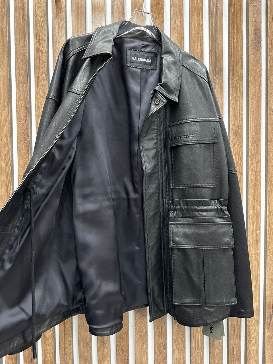 КУРТКА BALENCIAGA детальное фото