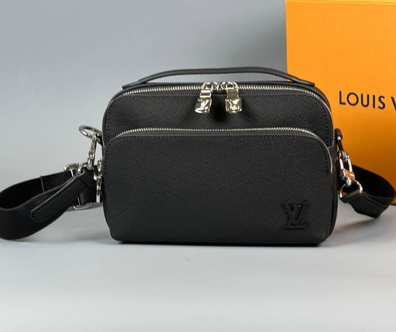 МУЖСКАЯ СУМКА МЕССЕНДЖЕР LOUIS VUITTON фото
