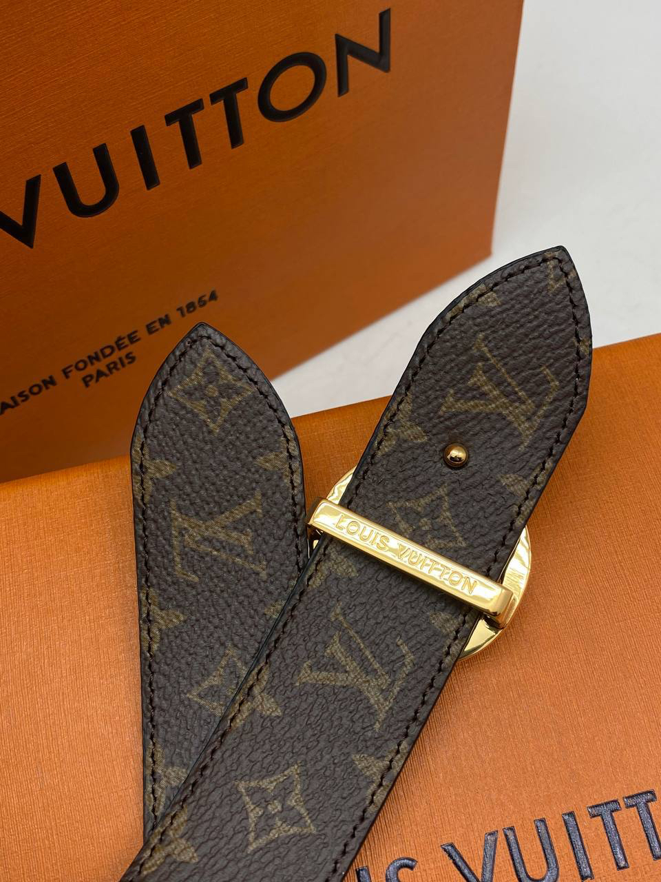 РЕМЕНЬ ДВУХСТОРОННИЙ LOUIS VUITTON детальное фото