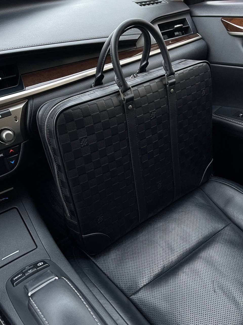 МУЖСКОЙ ПОРТФЕЛЬ LOUIS VUITTON детальное фото