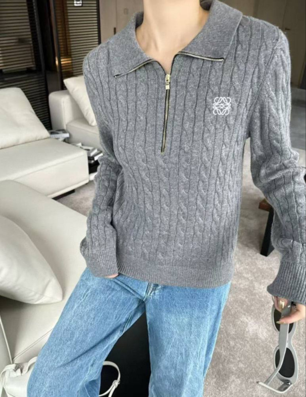 СВИТЕР LOEWE фото