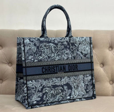 СУМКА CHRISTIAN DIOR BOOK 41 фото