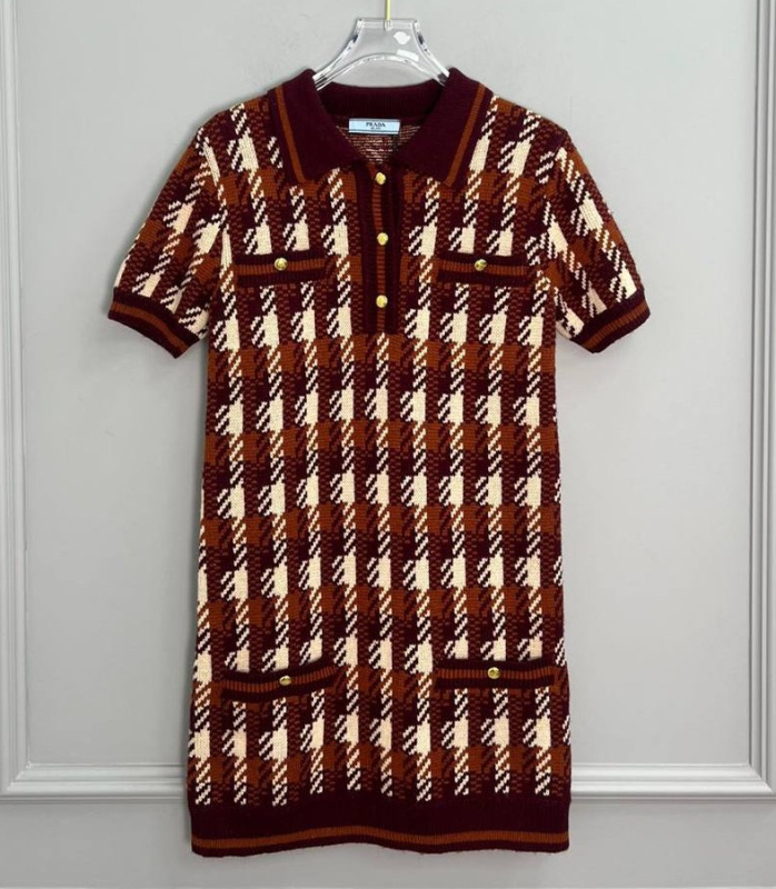 ПЛАТЬЕ PRADA фото