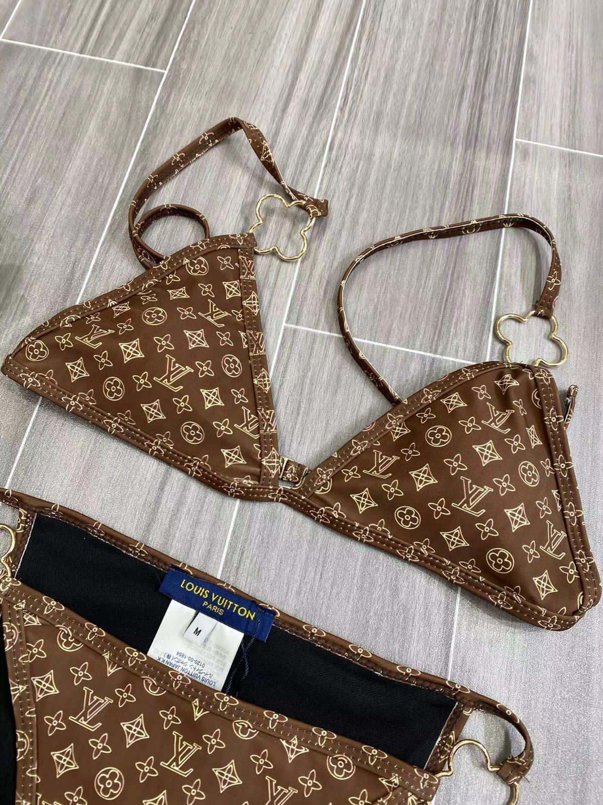 КУПАЛЬНИК LOUIS VUITTON детальное фото