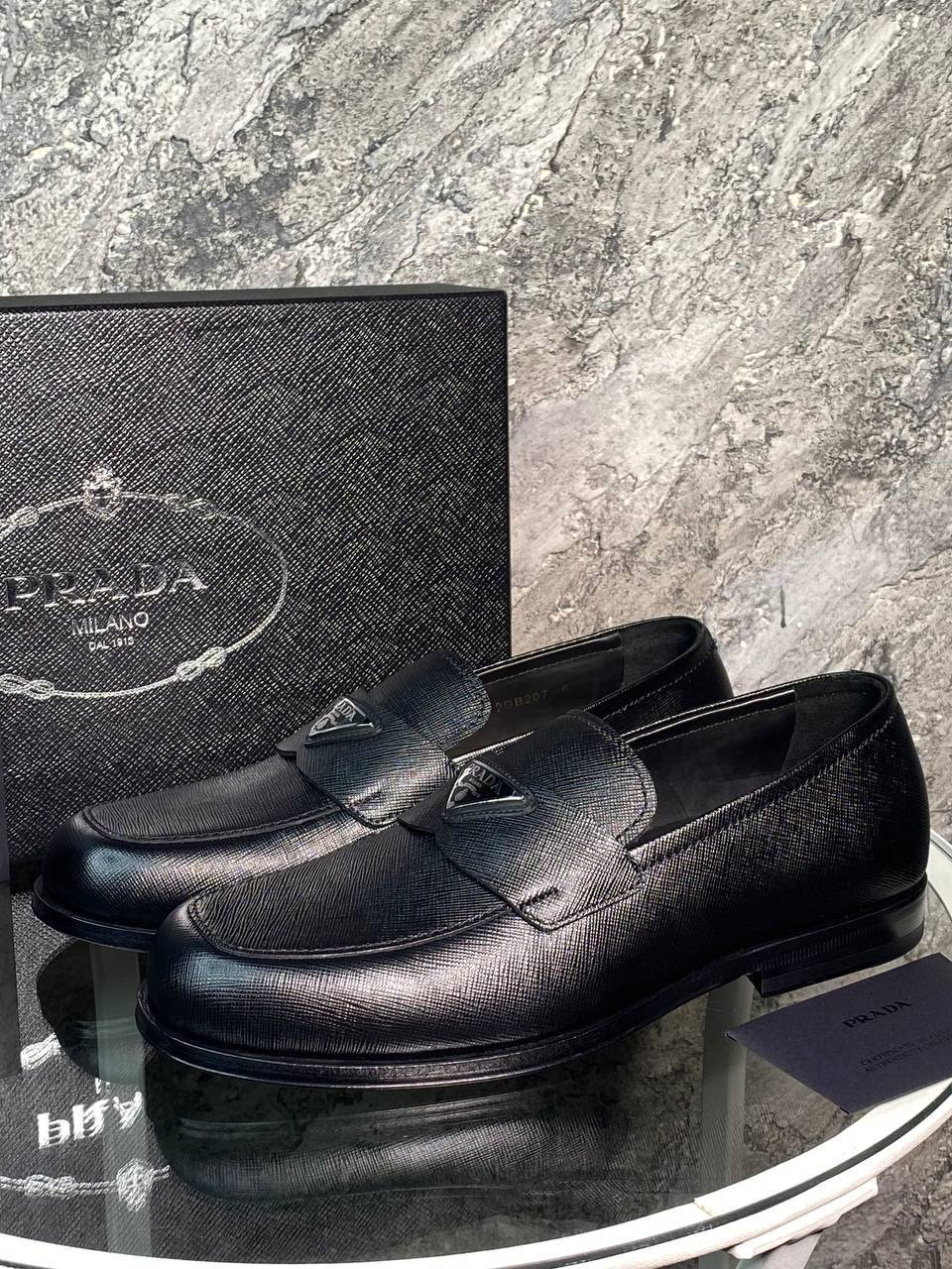 МУЖСКИЕ ЛОФЕРЫ PRADA детальное фото