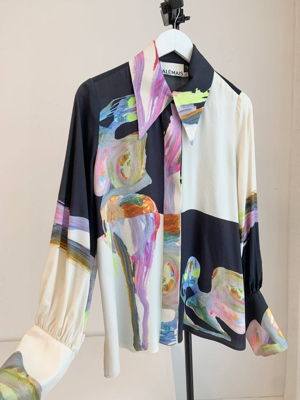 КОСТЮМ ALEMAIS детальное фото