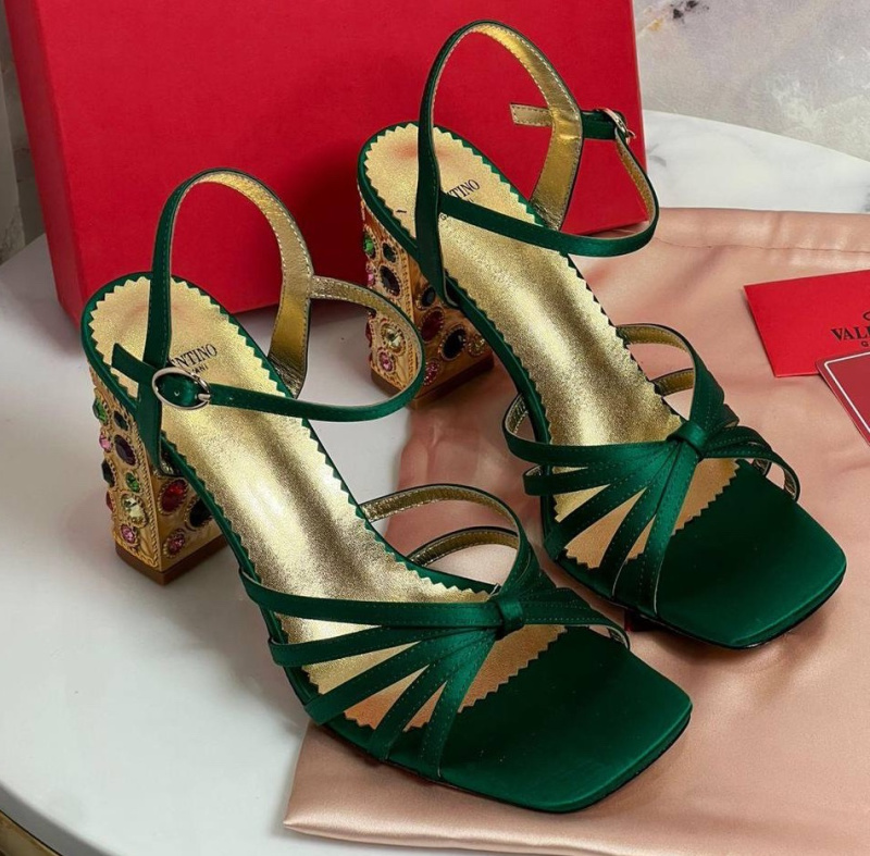 БОСОНОЖКИ VALENTINO фото