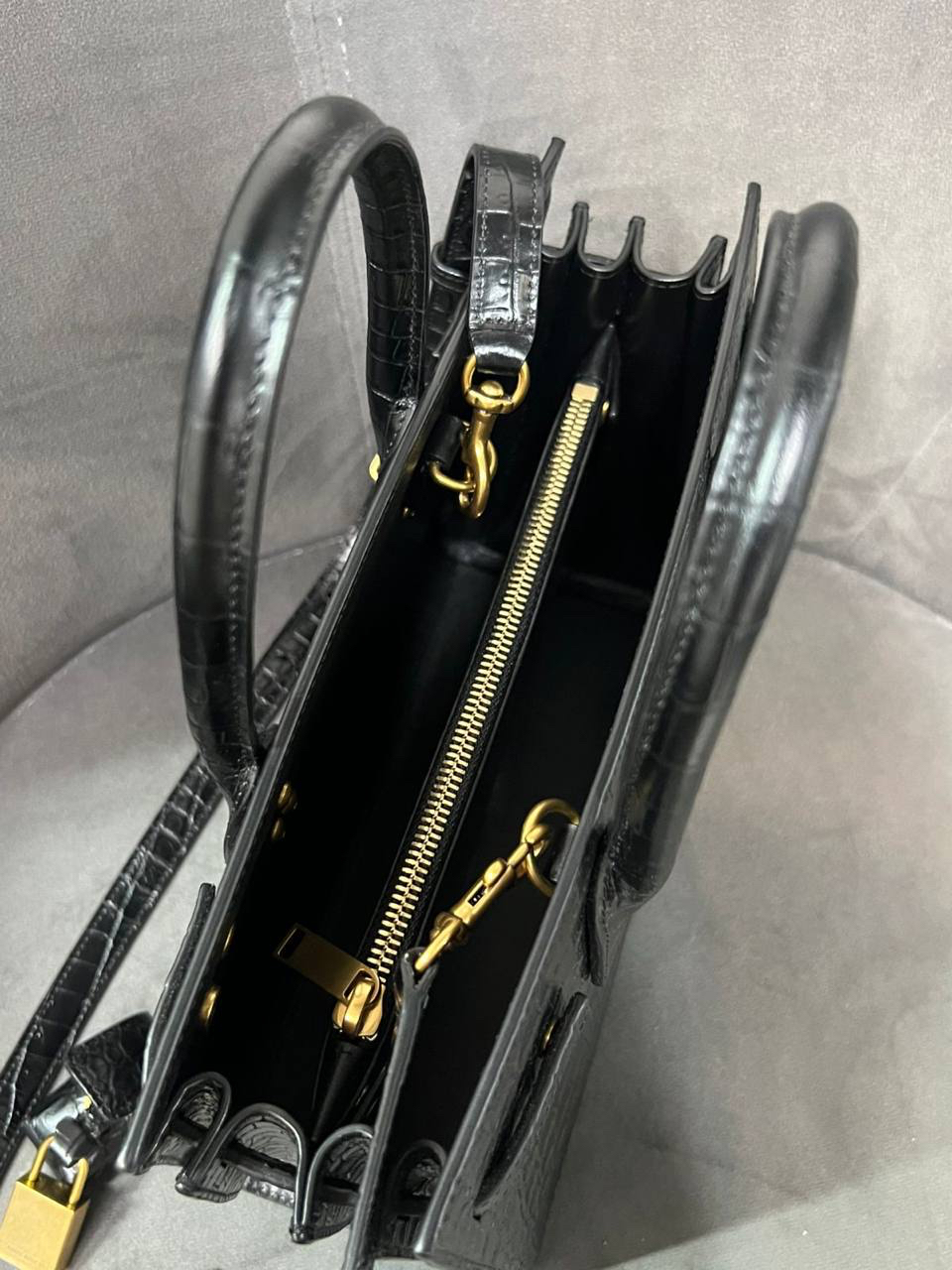 СУМКА SAINT LAURENT детальное фото