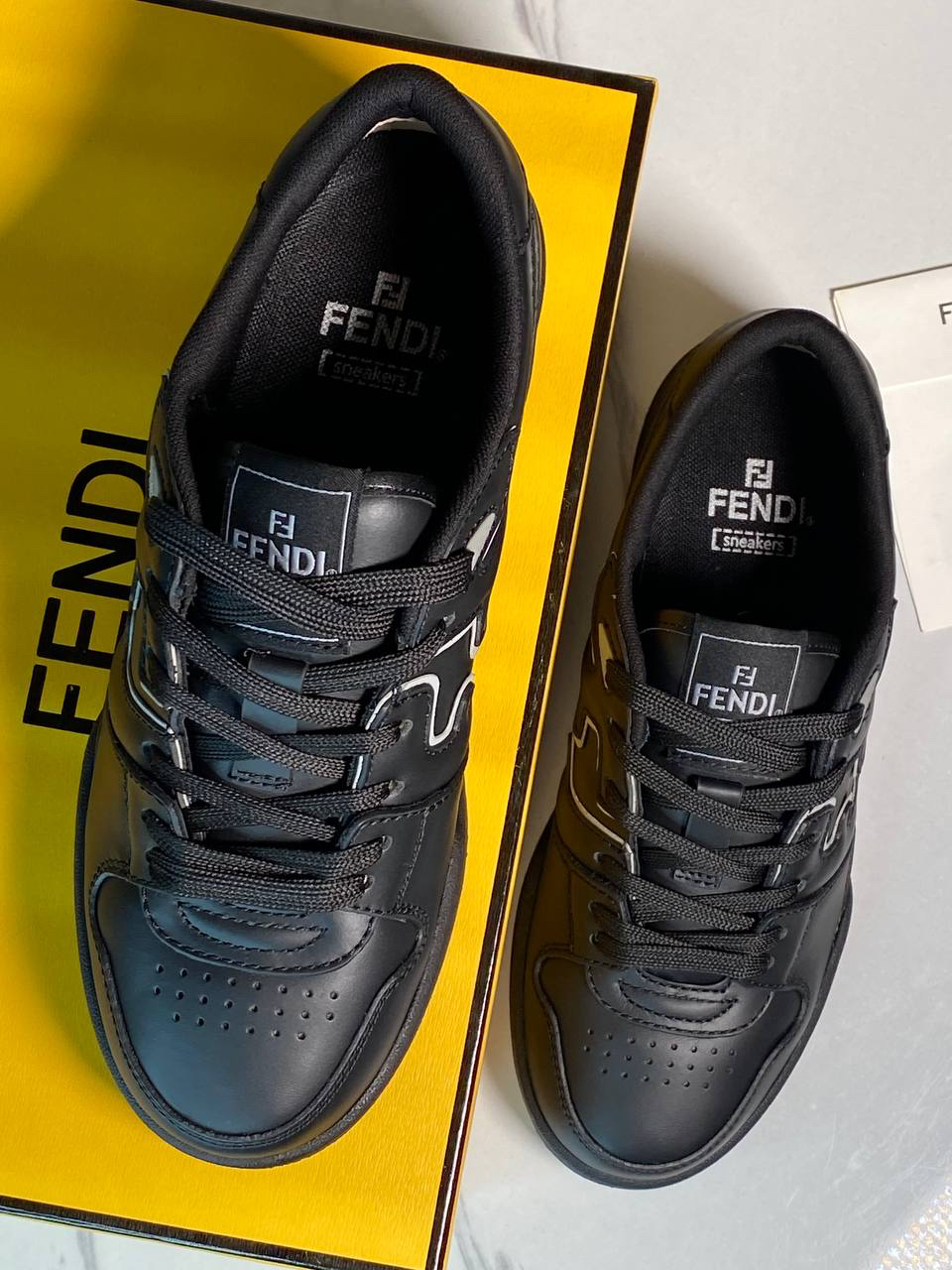 МУЖСКИЕ КЕДЫ FENDI детальное фото