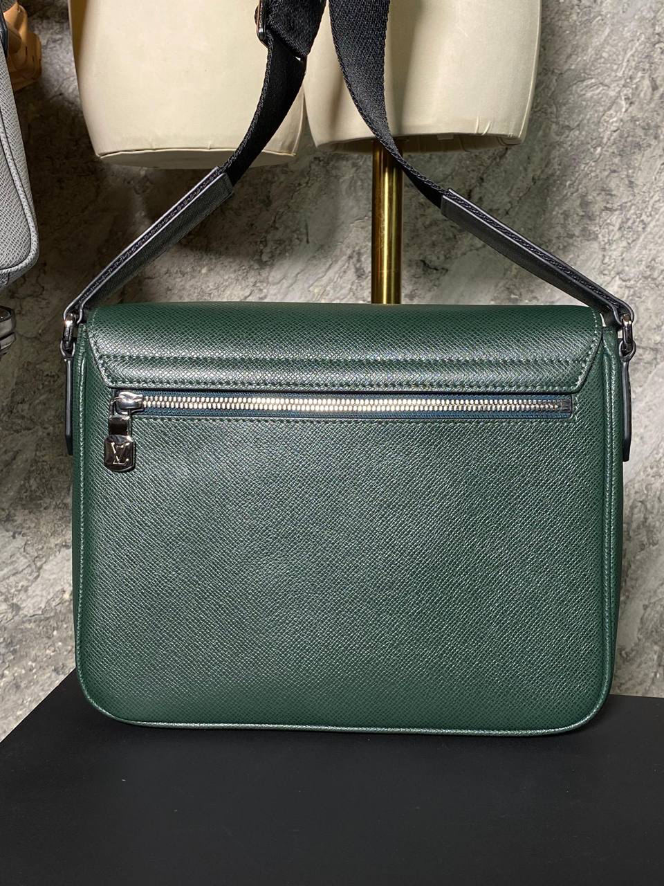 МУЖСКАЯ СУМКА МЕССЕНДЖЕР LOUIS VUITTON детальное фото