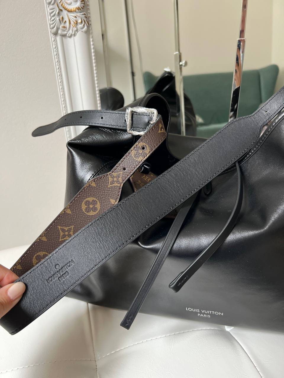 СУМКА LOUIS VUITTON детальное фото