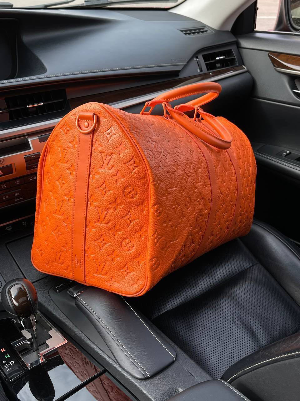 ДОРОЖНАЯ СУМКА LOUIS VUITTON детальное фото
