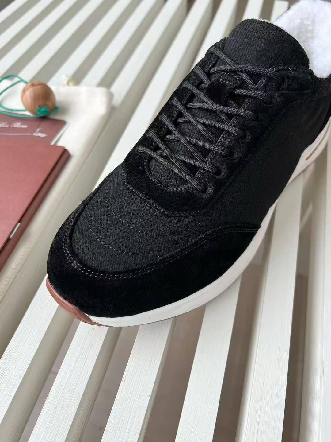 МУЖСКИЕ КРОССОВКИ LORO PIANA детальное фото