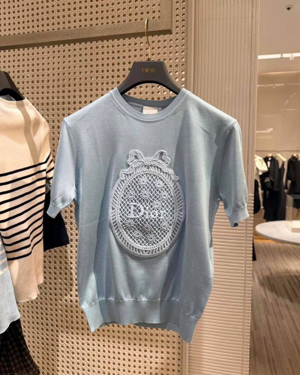 ФУТБОЛКА CHRISTIAN DIOR детальное фото