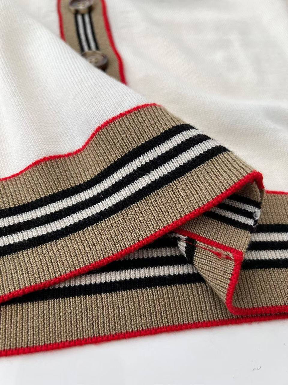 ДЕТСКИЙ КАРДИГАН BURBERRY детальное фото