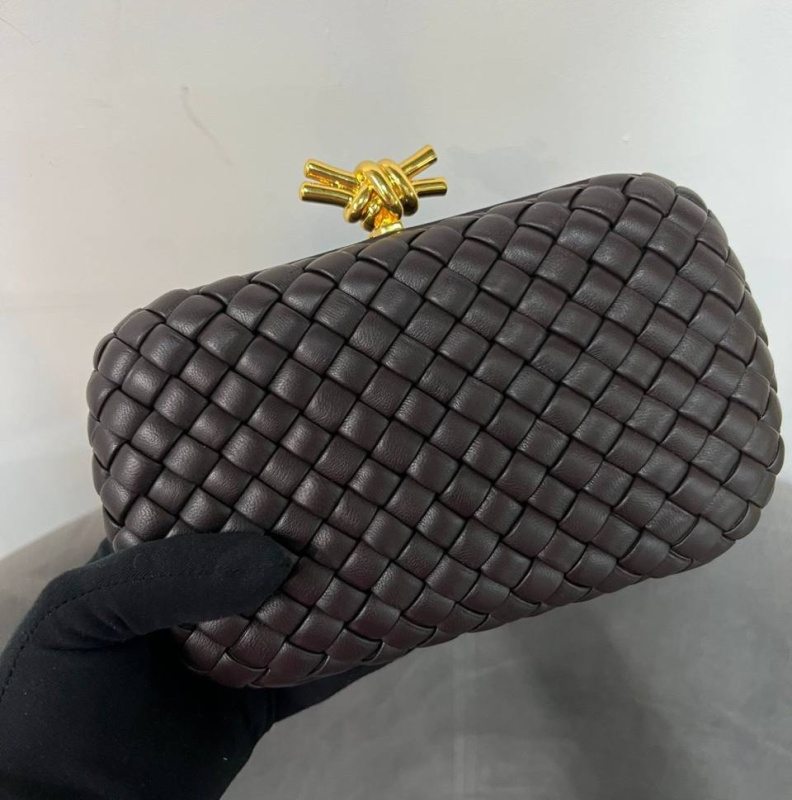 КЛАТЧ BOTTEGA VENETA фото