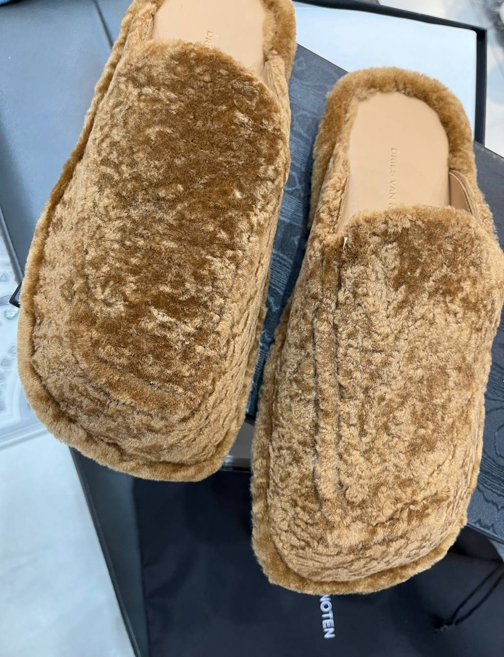 САБО DRIES VAN NOTEN детальное фото