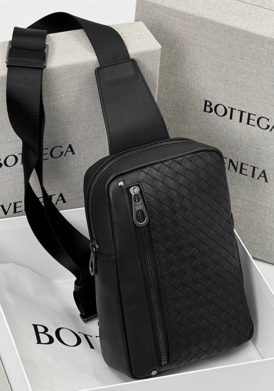 СУМКА СЛИНГ BOTTEGA VENETA фото