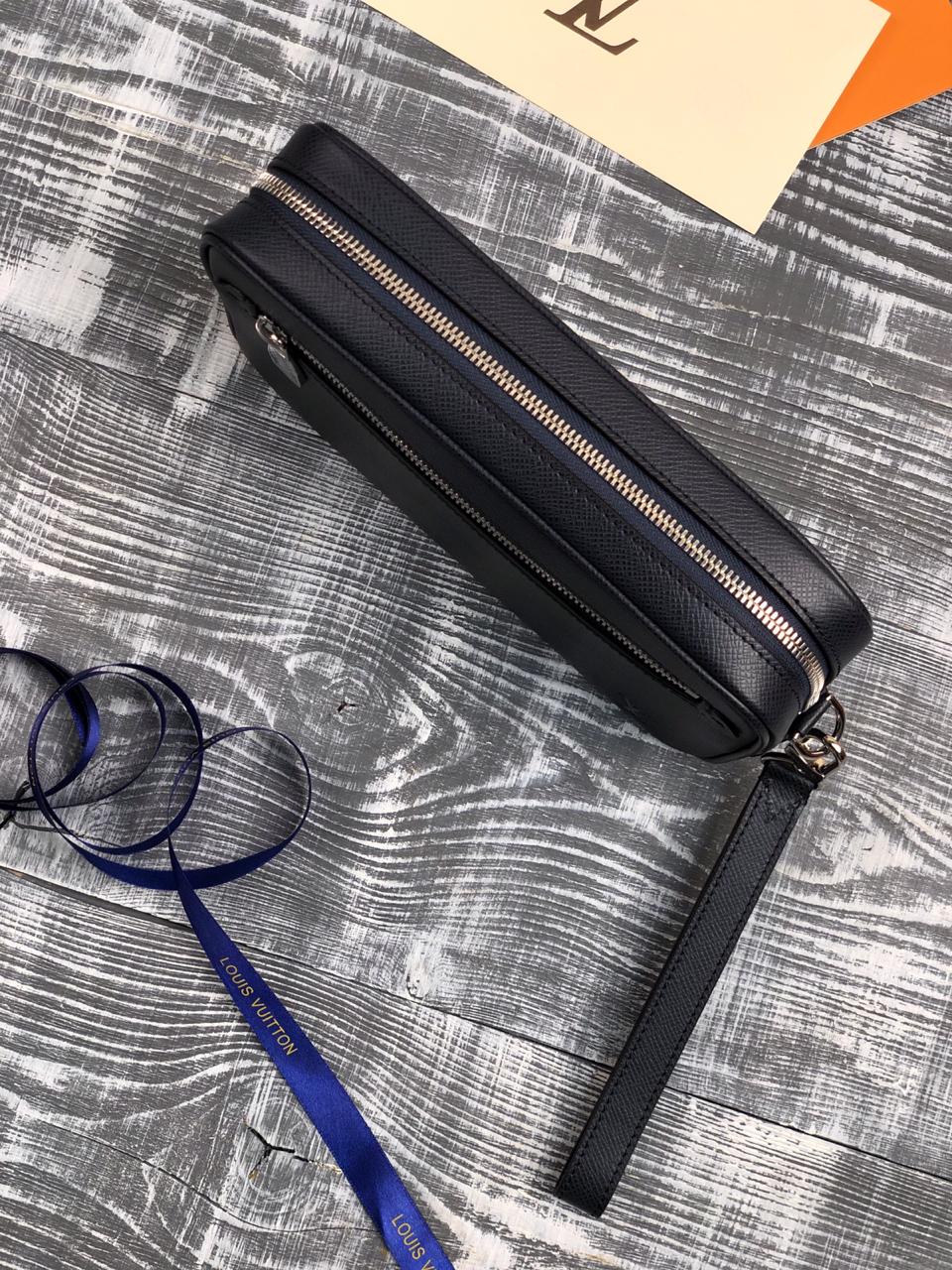 МУЖСКОЙ КЛАТЧ LOUIS VUITTON детальное фото