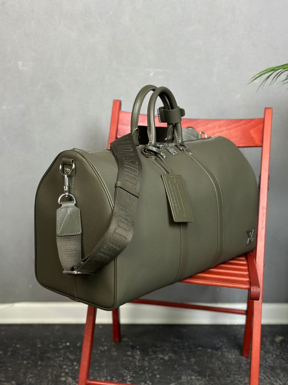 ДОРОЖНАЯ СУМКА LOUIS VUITTON детальное фото