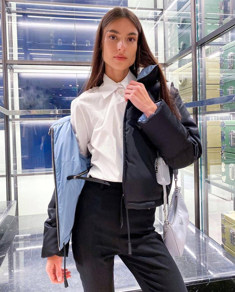 ПУХОВИК PRADA детальное фото