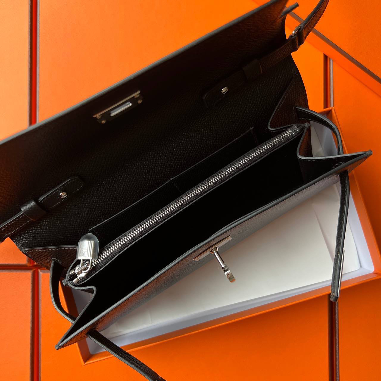 СУМКА HERMES KELLY TO GO детальное фото