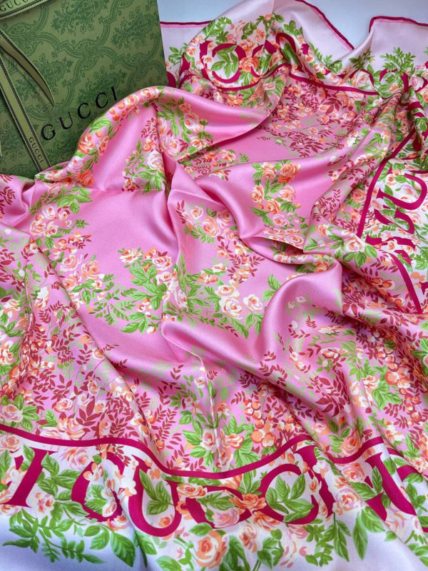 ПЛАТОК GUCCI фото