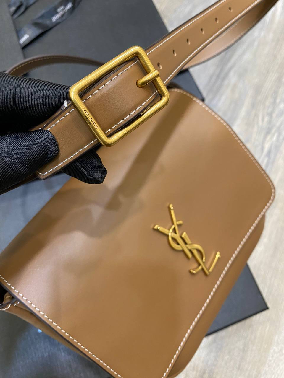 СУМКА SAINT LAURENT детальное фото