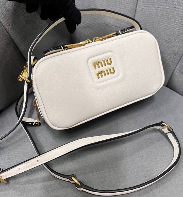 СУМКА MIU MIU фото