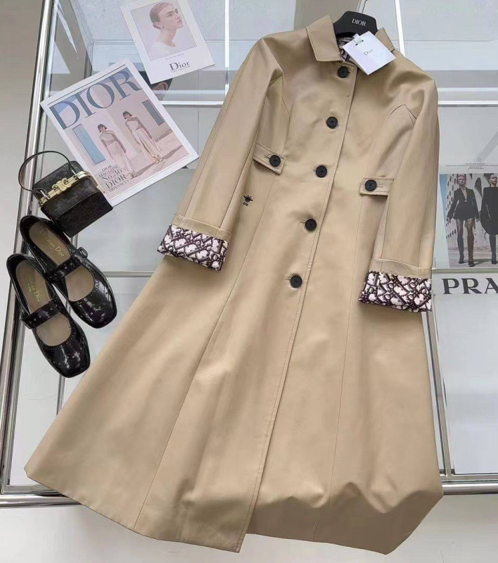ПЛАЩ CHRISTIAN DIOR фото