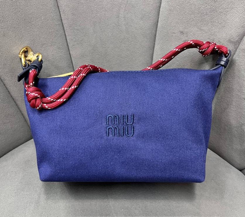 СУМКА MIU MIU фото