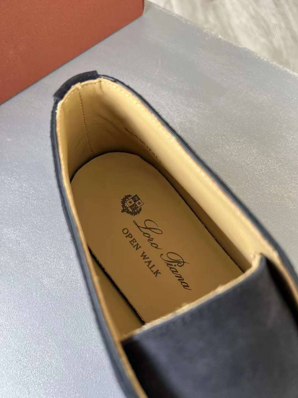 МУЖСКИЕ ЛОФЕРЫ LORO PIANA детальное фото