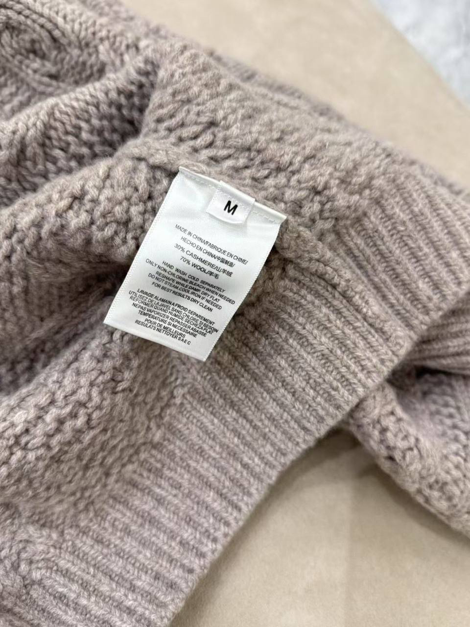 КАРДИГАН BRUNELLO CUCINELLI детальное фото