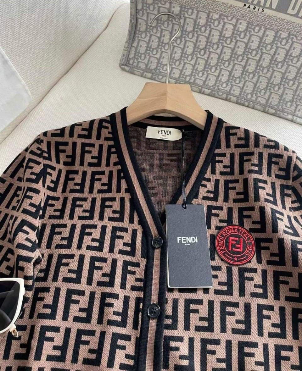 КАРДИГАН FENDI детальное фото