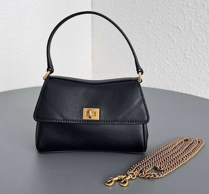 СУМКА BALENCIAGA NANO фото