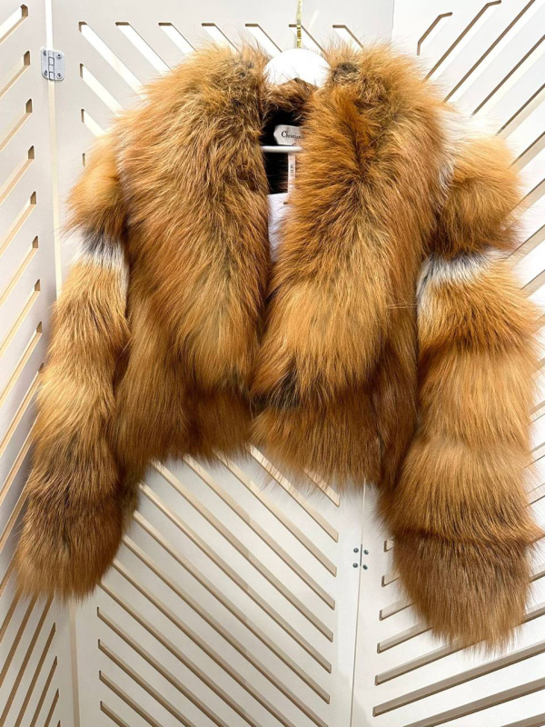 ШУБА CHRISTIAN DIOR фото